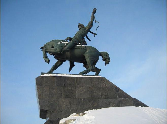spomenik salavat yulaev ufa