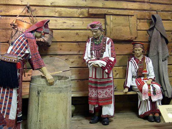 Мордовски национални носии