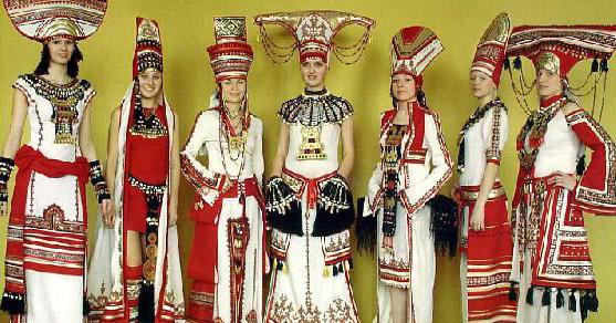 Strój narodowy kobiet Mordovian