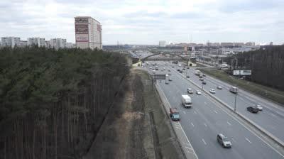 délka okresního silničního okruhu v Moskvě