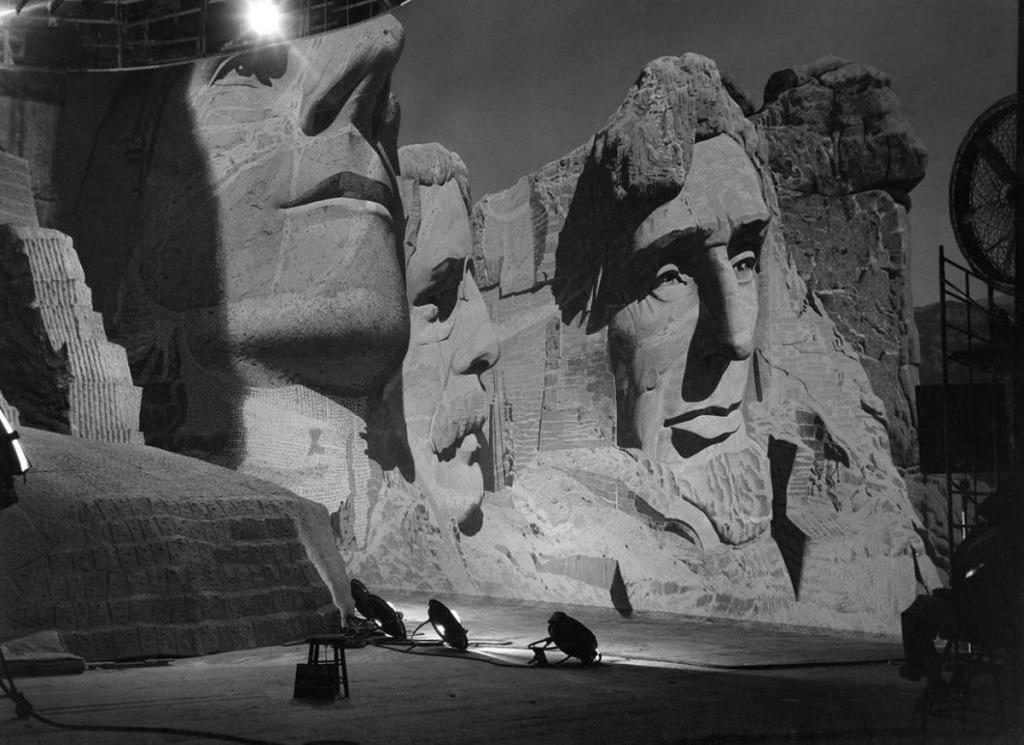 Imitazione del monumento per il film di Hitchcock