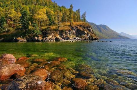 russia altai republic jezero teletskoye