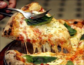 pizza con la ricetta della mozzarella