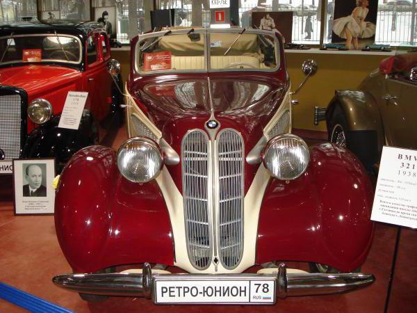 Muzej retro automobila u Moskvi