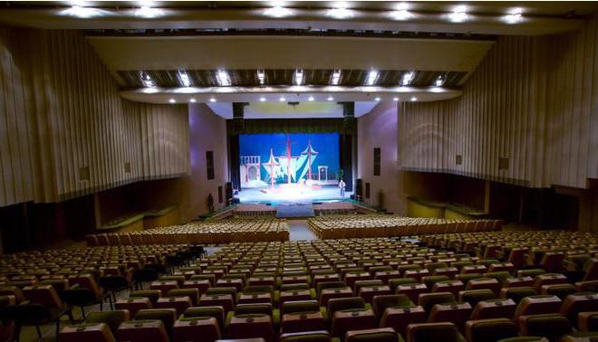 Locandina del krasnoyarsk del teatro musicale