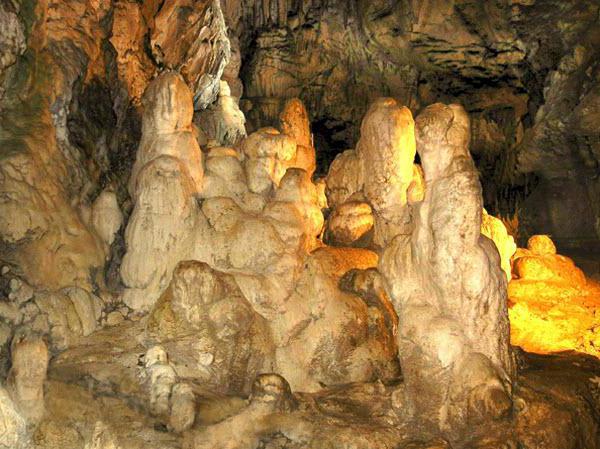 Azish Cave: kako priti do tja