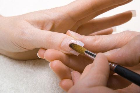 przedłużanie paznokci w domu bez żelu i akrylu