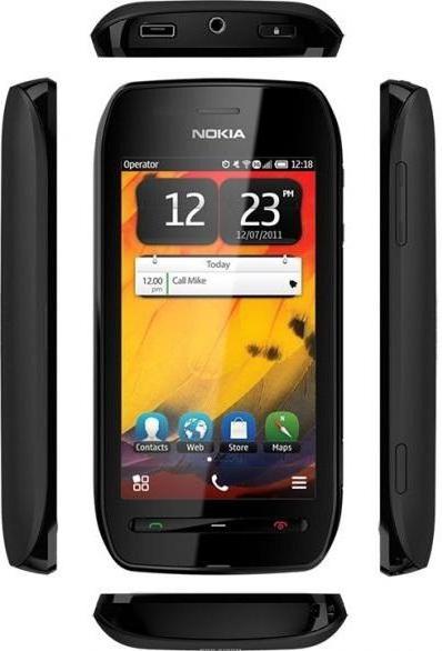 Nokia 603 specifiche