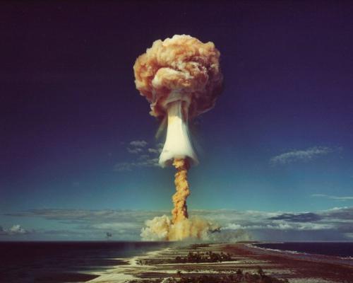 нуклеарна експлозија