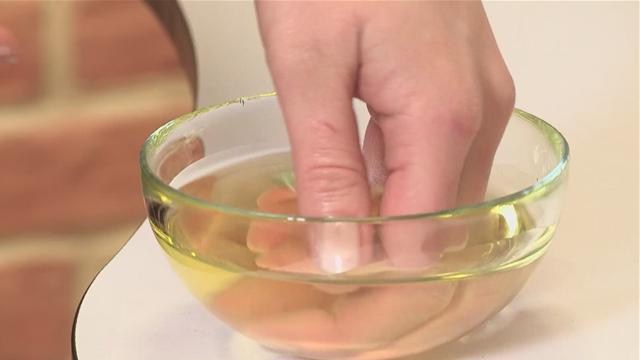 Olio d'oliva: maschera per capelli