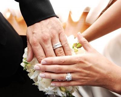 с каква ръка носиш сватбен пръстен