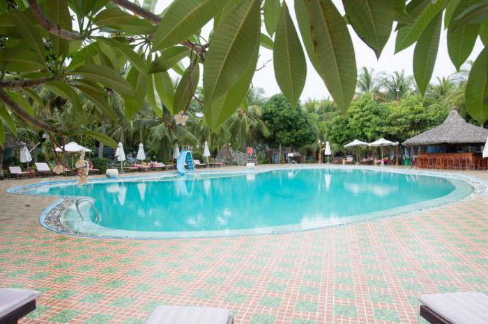 Palmira beach resort spa pool