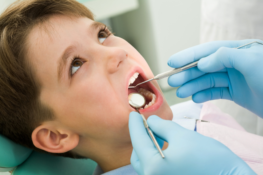 Otrok pri zobozdravniku