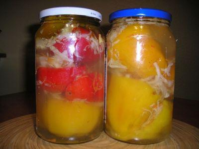 pepe ripieno di cavolo e carote per l'inverno con miele