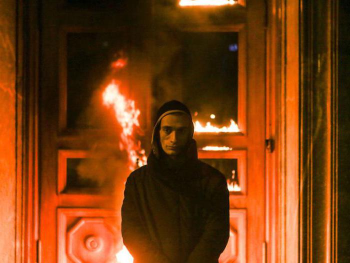lavoro di Peter Pavlensky