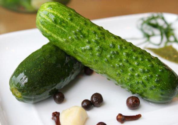 hrustljav kisle kumarice za zimo