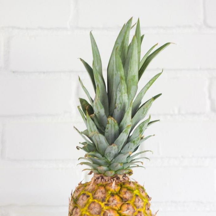 jak wybrać odpowiedni ananas w sklepie