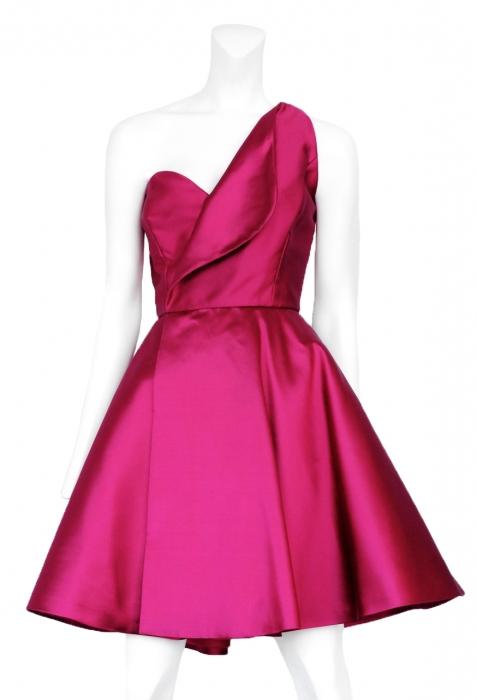 růžové šaty