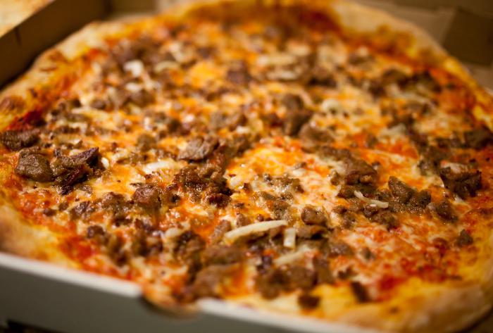 пица са рецептом за млевено месо