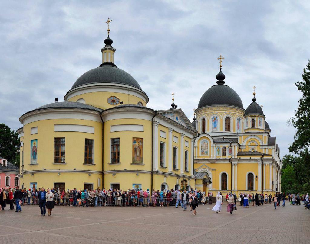 Pokrovsky klášter v Moskvě