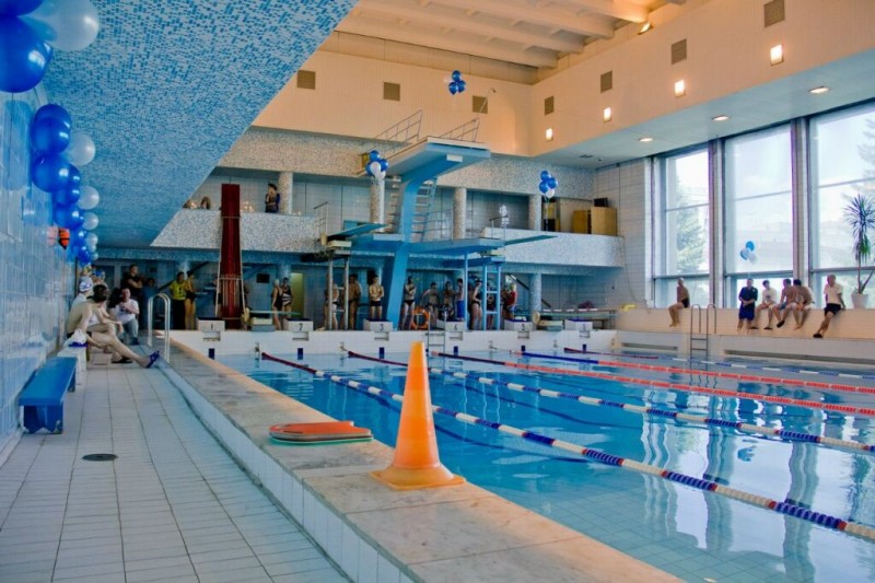 piscina del Palazzo della Gioventù Ekaterinburg