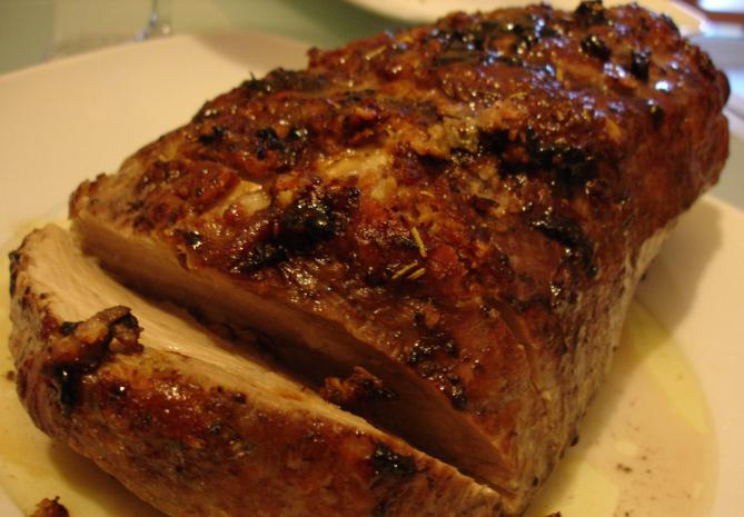 свињетина печена у спором рецепту за кување