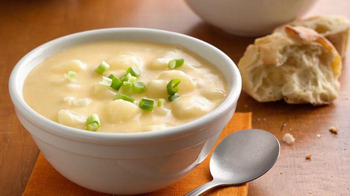bramborová polévka s krutonem recept