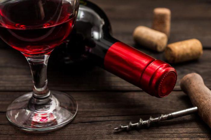вино кабарне совинен червено полусухо