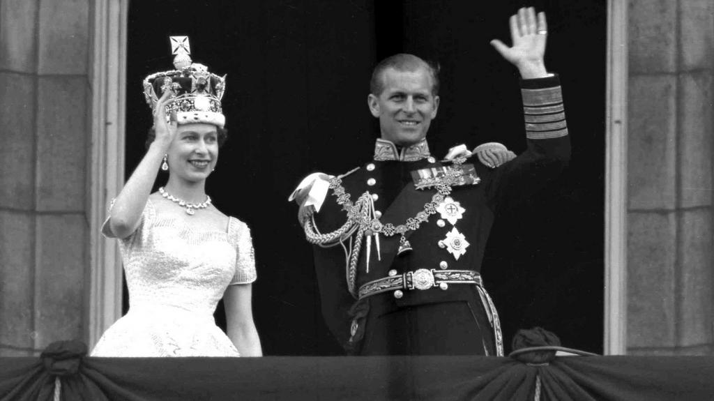 Elizabeth i Philip the Coronation