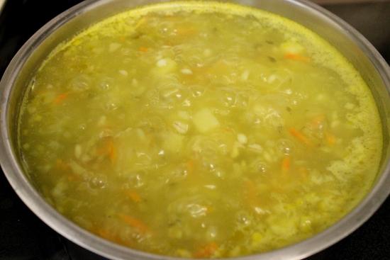 ricetta di cottura di zuppa di piselli