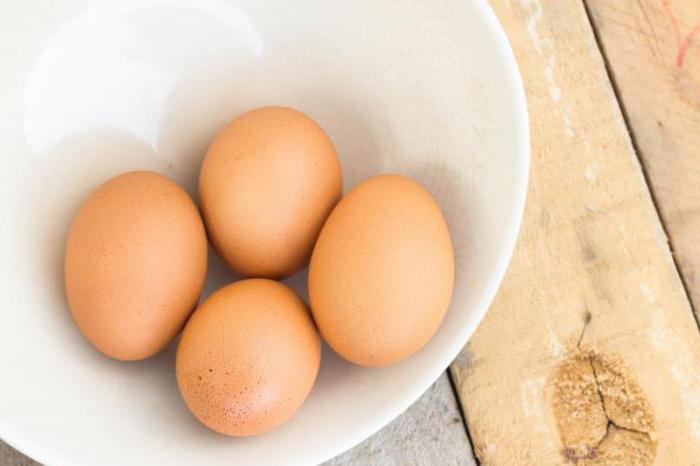 domače surovih jajc koristi in škode