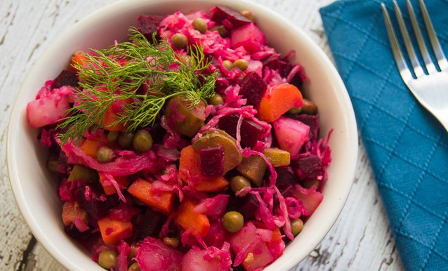 recept za povrće salata začinjena s biljnim uljem za zimu