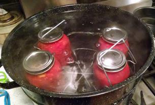 sterylizacja pomidorów w ich własnym soku