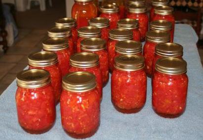gotuj pomidory we własnym soku