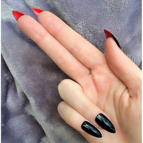 manicure nero rosso con design