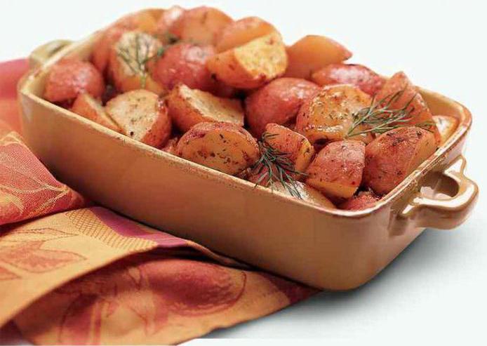 cime di varietà rosso scarlatto di patate descrizione foto
