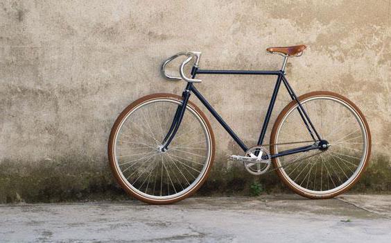kolesa v retro slogu