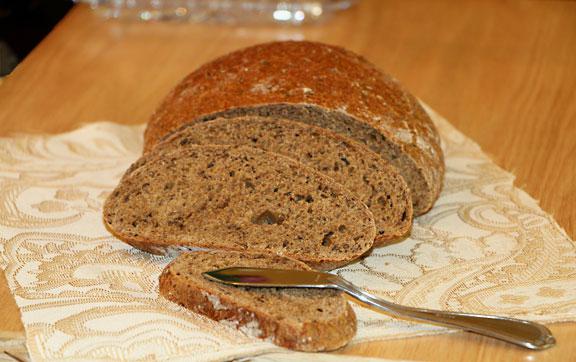 chleb żytni w powolnej kuchence.  przepisy kulinarne ze zdjęciami