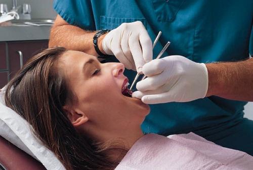 trattamento dentale durante la gravidanza