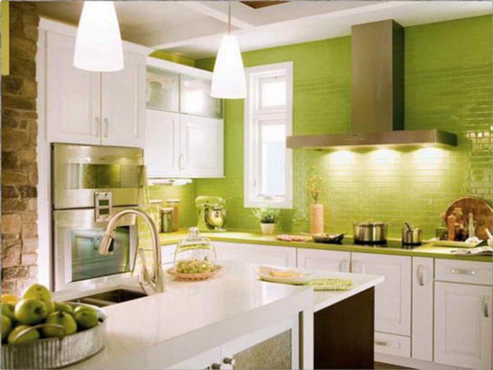 светло зелена кухня