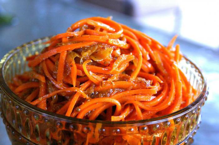 Корейска салата от моркови с пръчки от раци