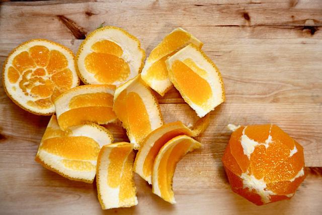 salát s pomeranči
