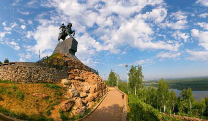 Foto del monumento di Salavat Yulaev