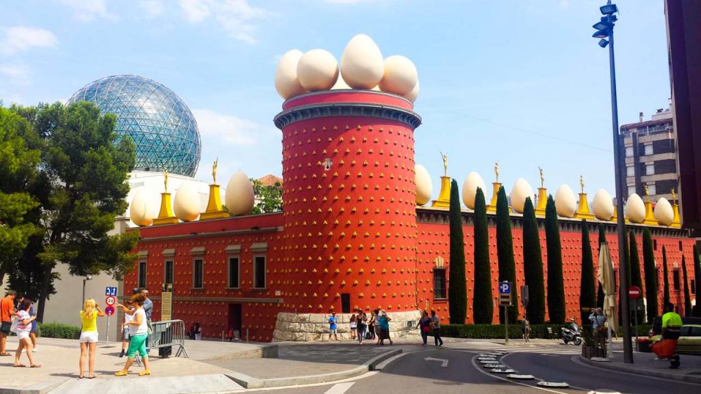 Muzej Salvador Dali u gradu Figueres