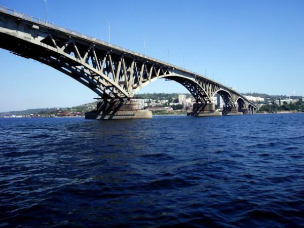 most přes Volhu