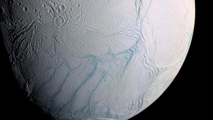 Сатурни на Сатурн Енцелад