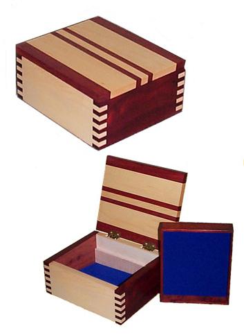 lesena škatla za nakit