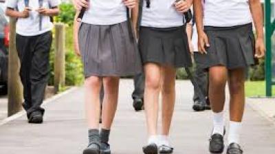 trendy školní sukně pro dospívající