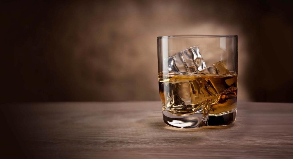 whisky 12 let stará značka