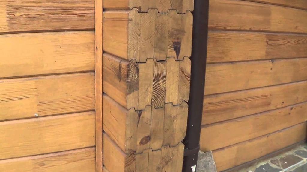 Зид од дрвене греде